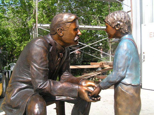 dr heath statue don buddy artist parker station parker colorado