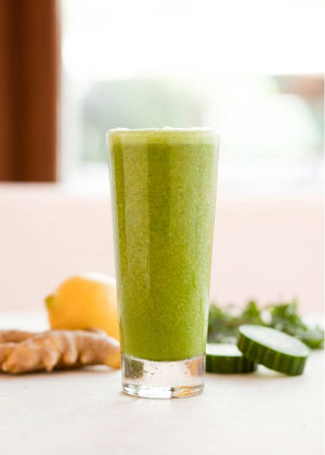 Kale Banana Smoothie – Recipe of the Month
